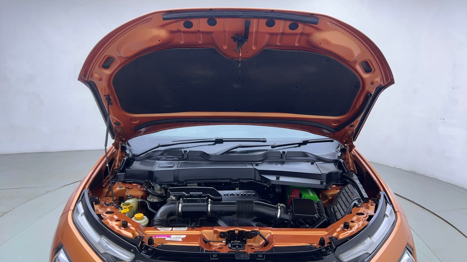 Used 2019 Tata Harrier XZ Diesel Manual engine ENGINE & BONNET OPEN FRONT VIEW