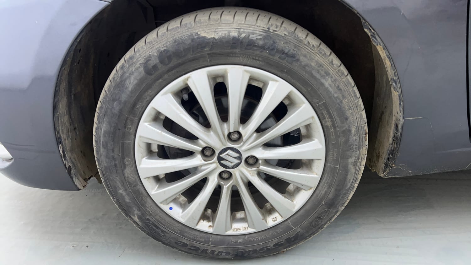 Used 2023 Maruti Suzuki Ciaz Zeta 1.5 Petrol Manual tyres LEFT FRONT TYRE RIM VIEW