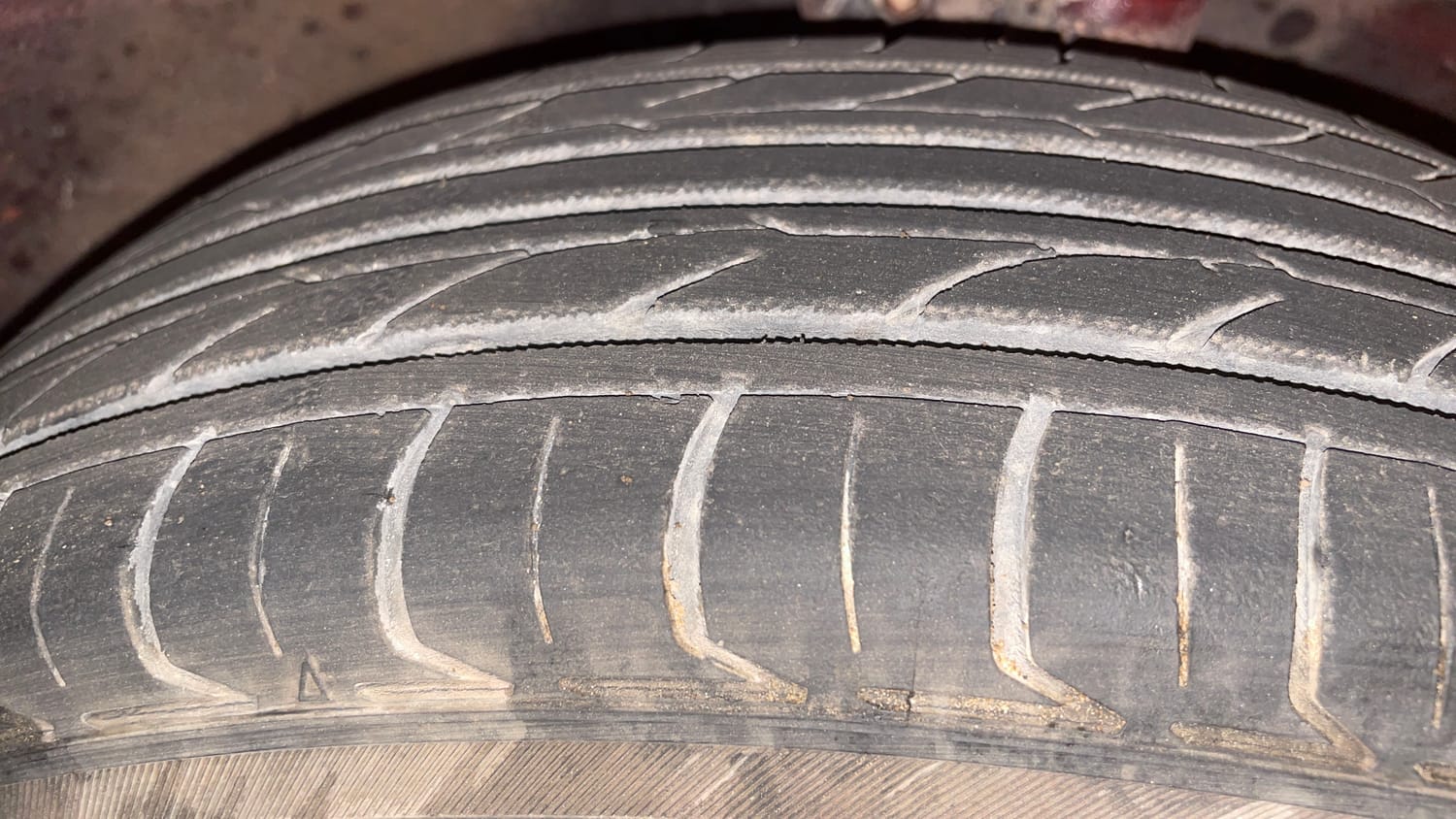 Used 2013 Maruti Suzuki A-Star Vxi Petrol Manual tyres RIGHT FRONT TYRE TREAD VIEW