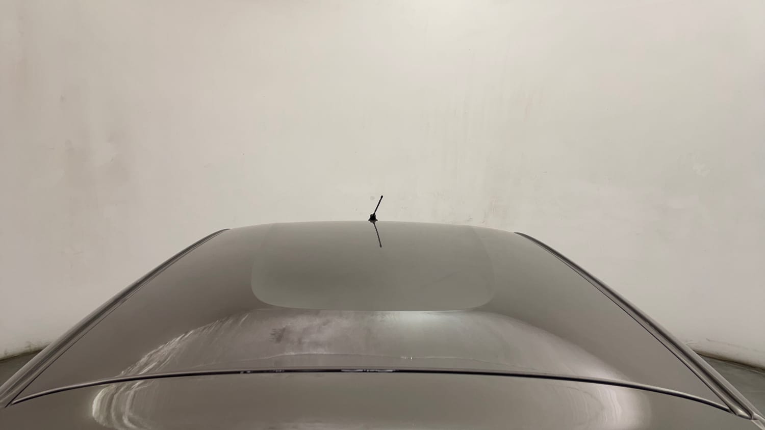 Used 2016 Renault Kwid RXT Petrol Manual exterior EXTERIOR ROOF VIEW