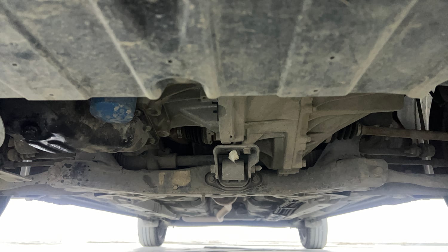 Used 2024 Hyundai Aura S 1.2 CNG Cng Manual extra FRONT LEFT UNDERBODY VIEW