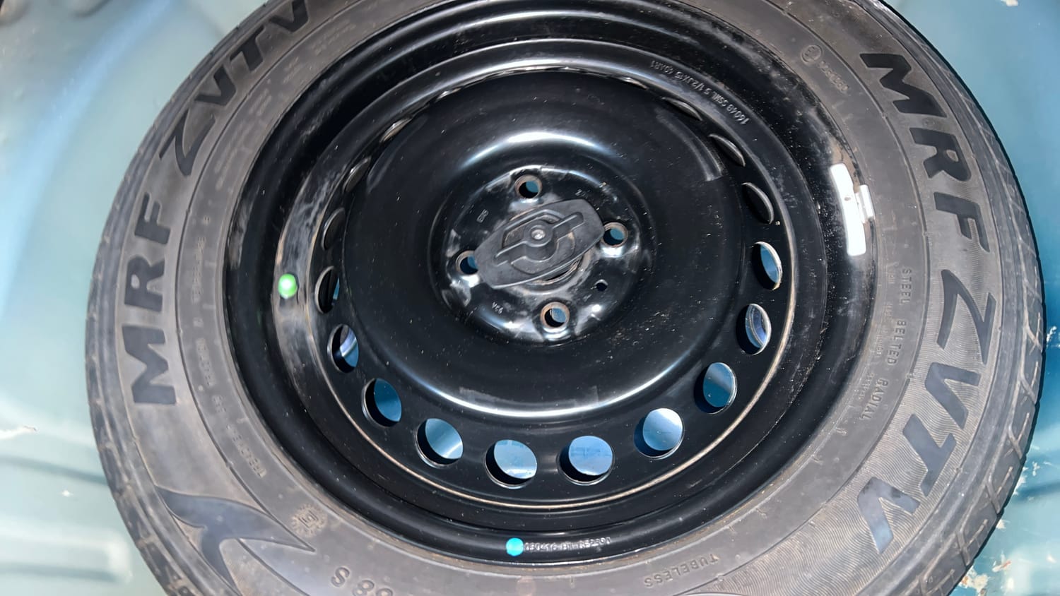 Used 2016 Maruti Suzuki Baleno Delta 1.2 Petrol Manual tyres SPARE TYRE VIEW