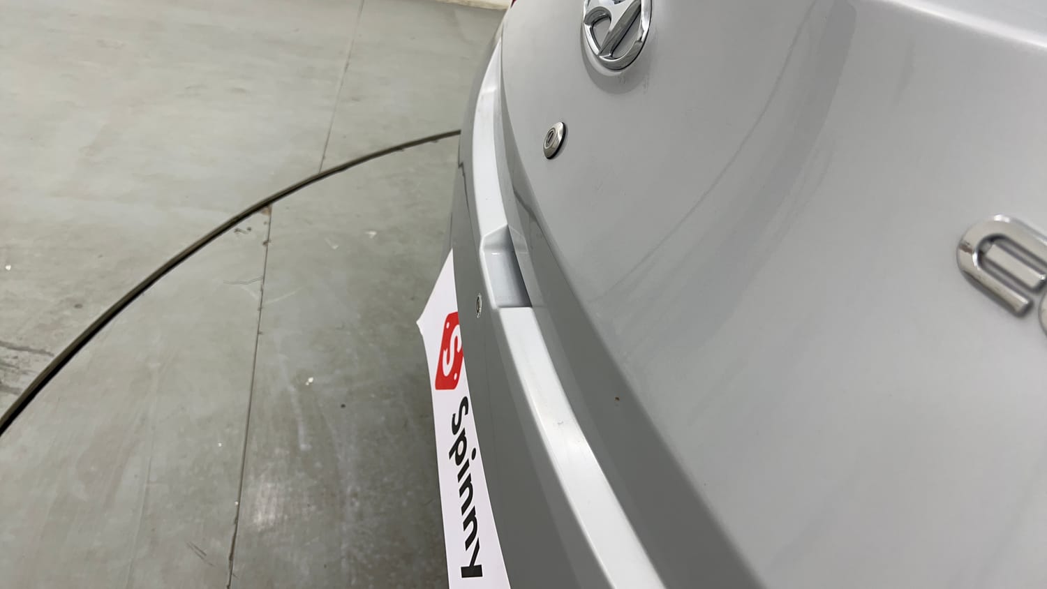Used 2016 Hyundai Eon Magna Petrol Manual dents MINOR SCRATCH