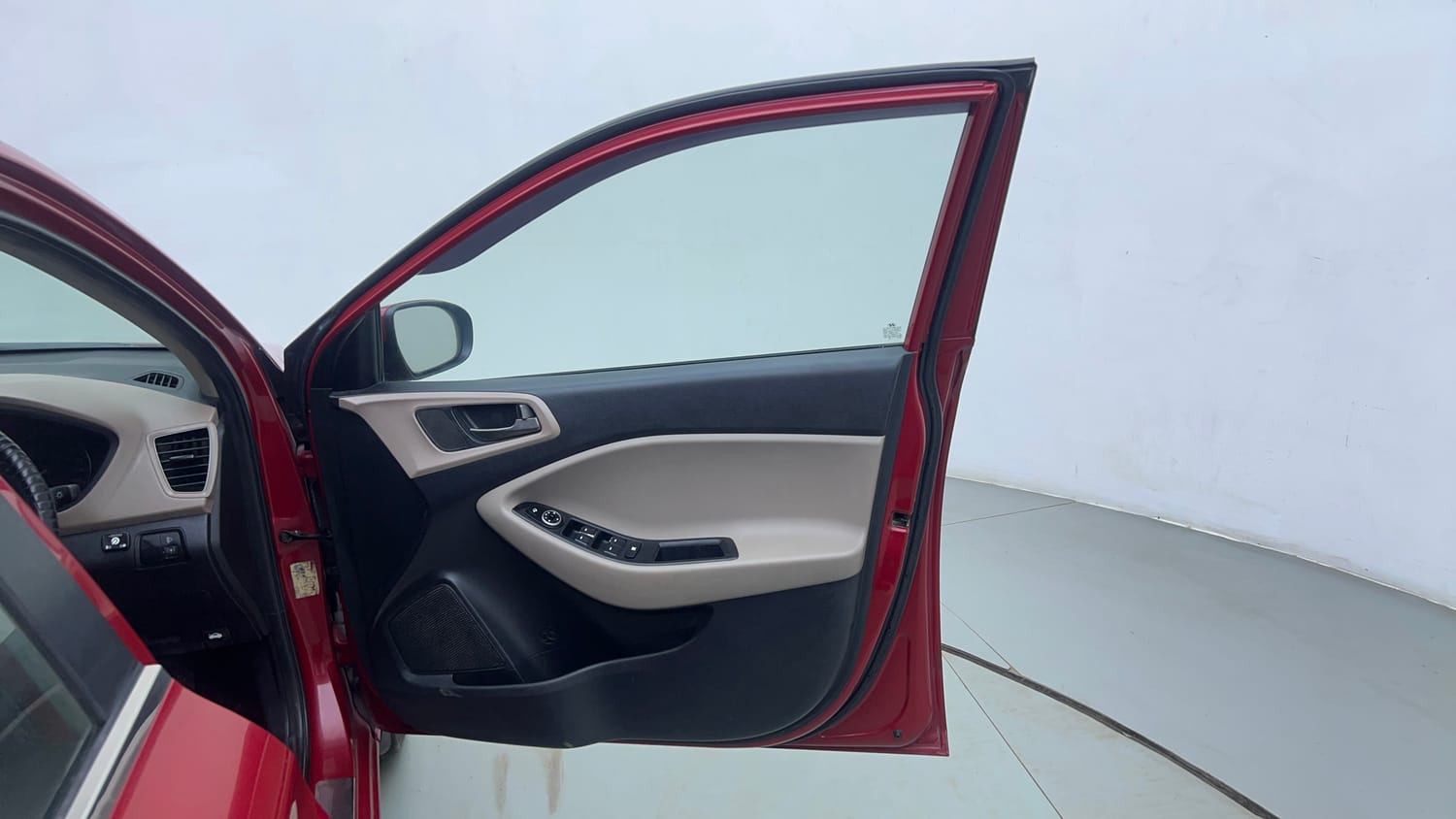 Used 2017 Hyundai Elite i20 Sportz 1.2 CNG (Outside fitted) Cng Manual interior RIGHT FRONT DOOR OPEN VIEW