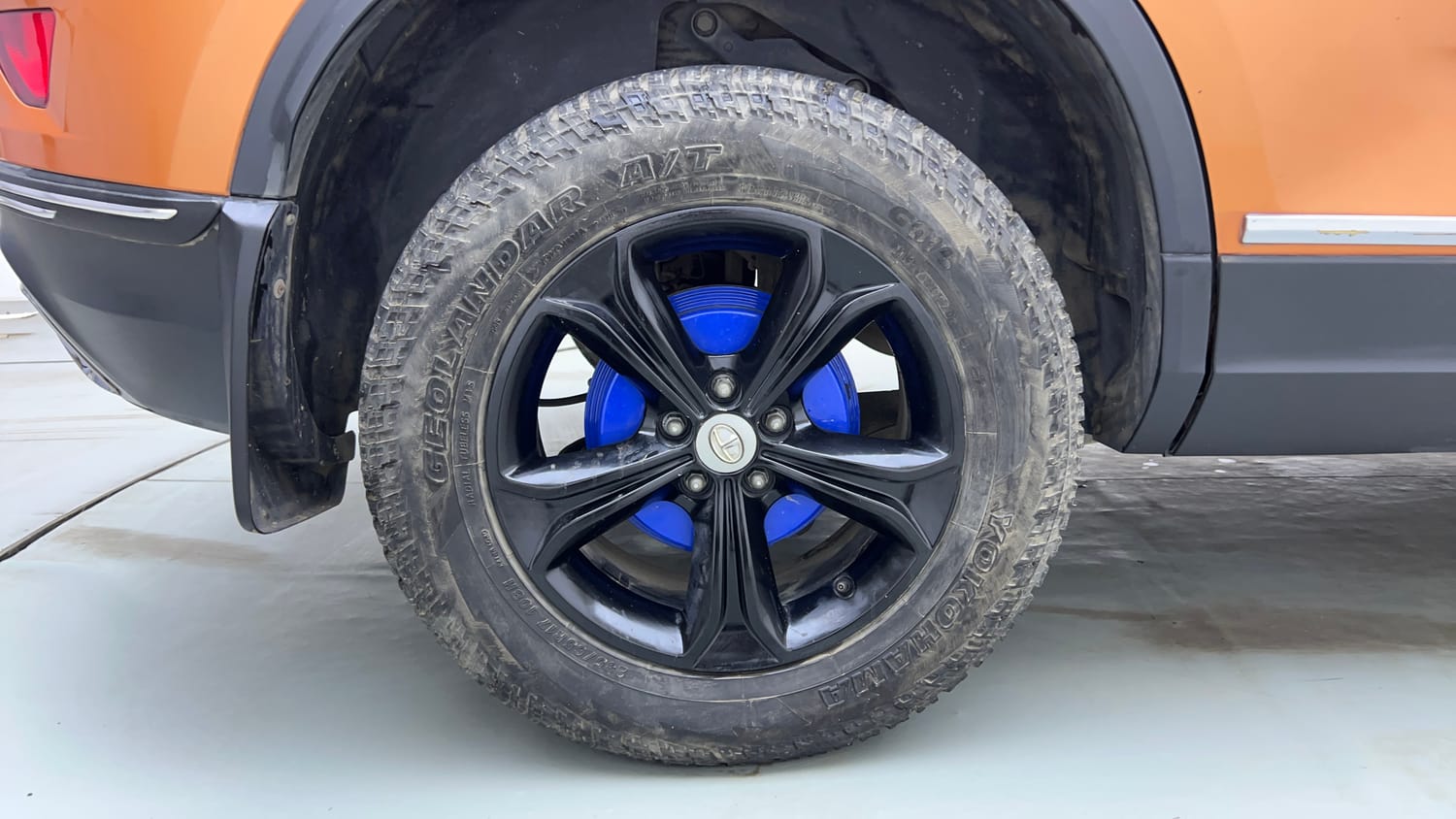 Used 2019 Tata Harrier XZ Diesel Manual tyres RIGHT REAR TYRE RIM VIEW