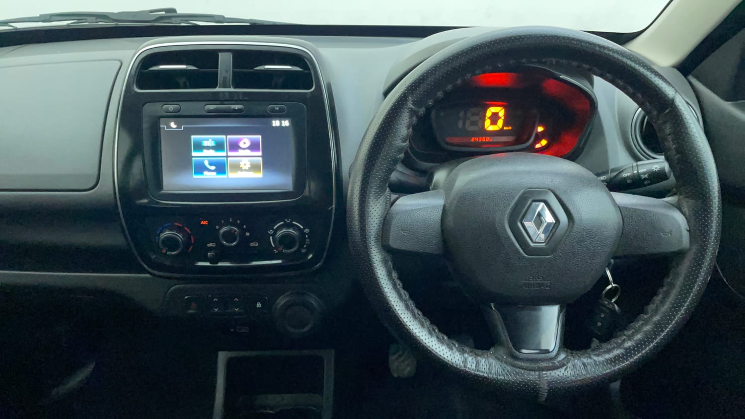 Used 2019 Renault Kwid RXT (O) 1.0 SCE Edition Petrol Manual interior STEERING VIEW