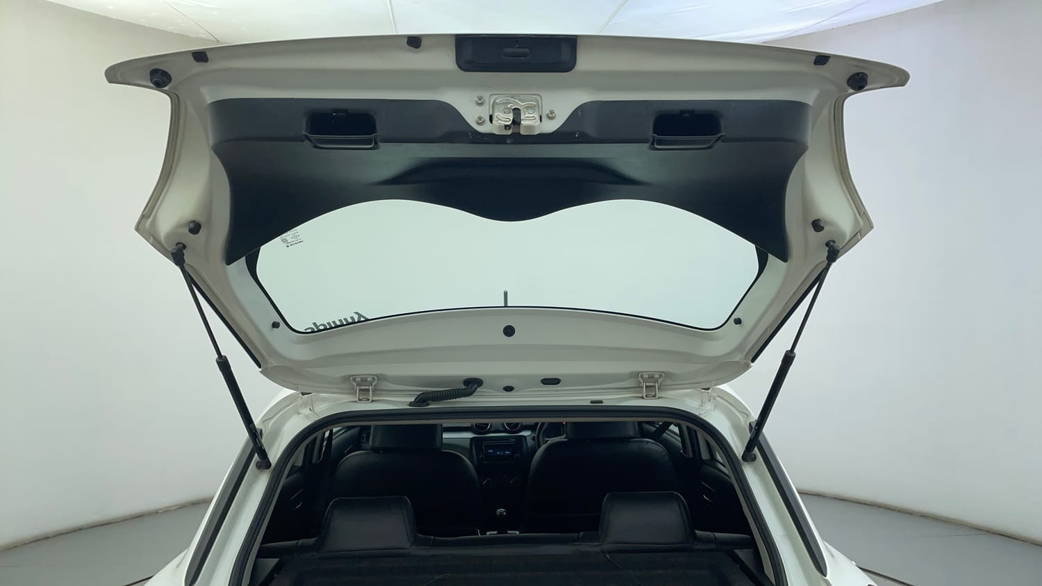 Used 2018 Maruti Suzuki Swift VXi Petrol Manual interior DICKY DOOR OPEN VIEW