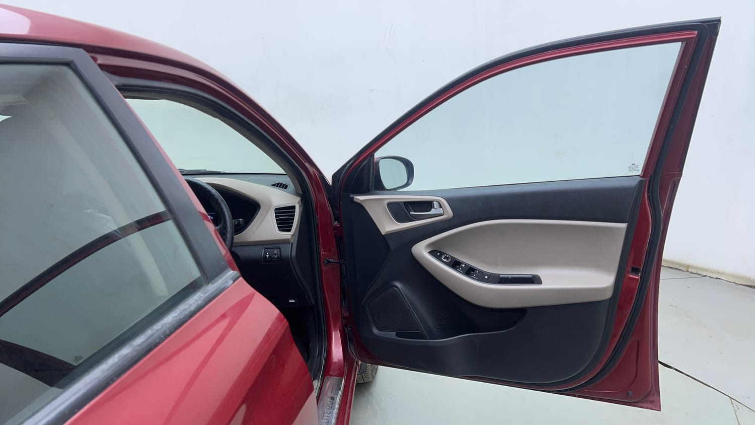 Used 2018 Hyundai Elite i20 Asta 1.2 (O) Petrol Manual interior RIGHT FRONT DOOR OPEN VIEW