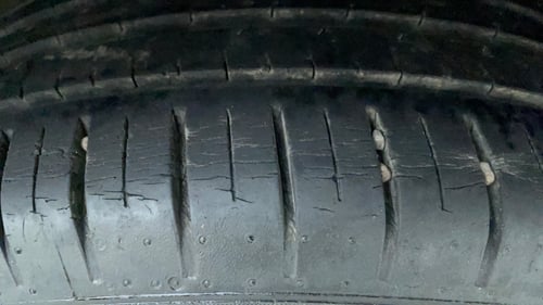 Used 2019 Maruti Suzuki Baleno Zeta Petrol Manual tyres RIGHT FRONT TYRE TREAD VIEW