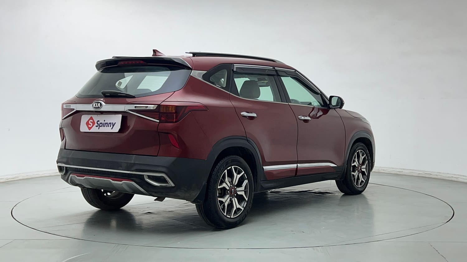 Used 2019 Kia Seltos GTX Plus 1.4 Petrol Manual exterior RIGHT REAR CORNER VIEW