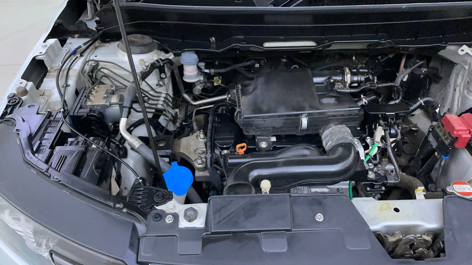 Used 2023 Maruti Suzuki Brezza ZXi Plus Petrol Manual engine ENGINE RIGHT SIDE VIEW
