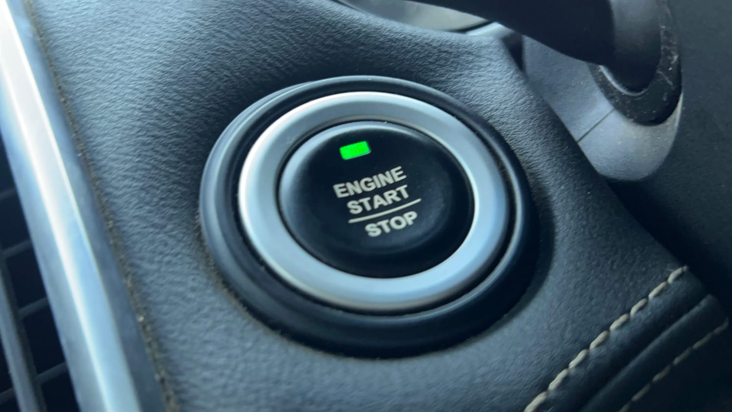 Used 2019 MG Motors Hector Sharp Hybrid 1.5 Petrol Hybrid Manual top_features Keyless start