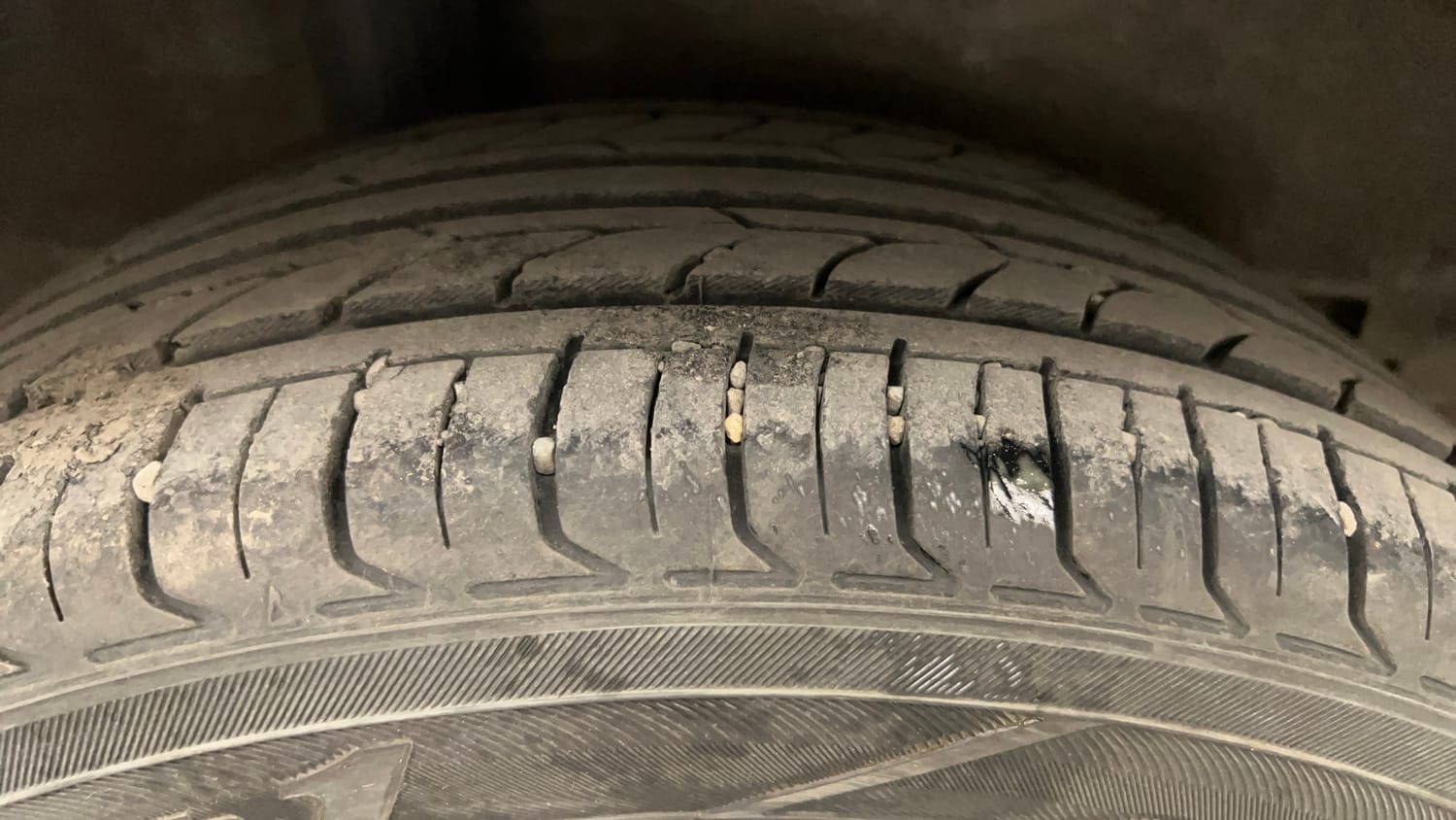 Used 2023 Honda City ZX Petrol MT Petrol Manual tyres RIGHT REAR TYRE TREAD VIEW