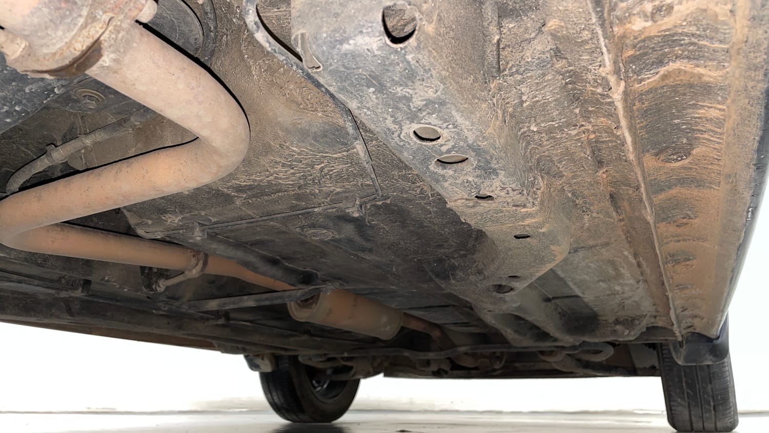 Used 2020 Tata Tigor XZ Plus Petrol Manual extra REAR RIGHT UNDERBODY VIEW