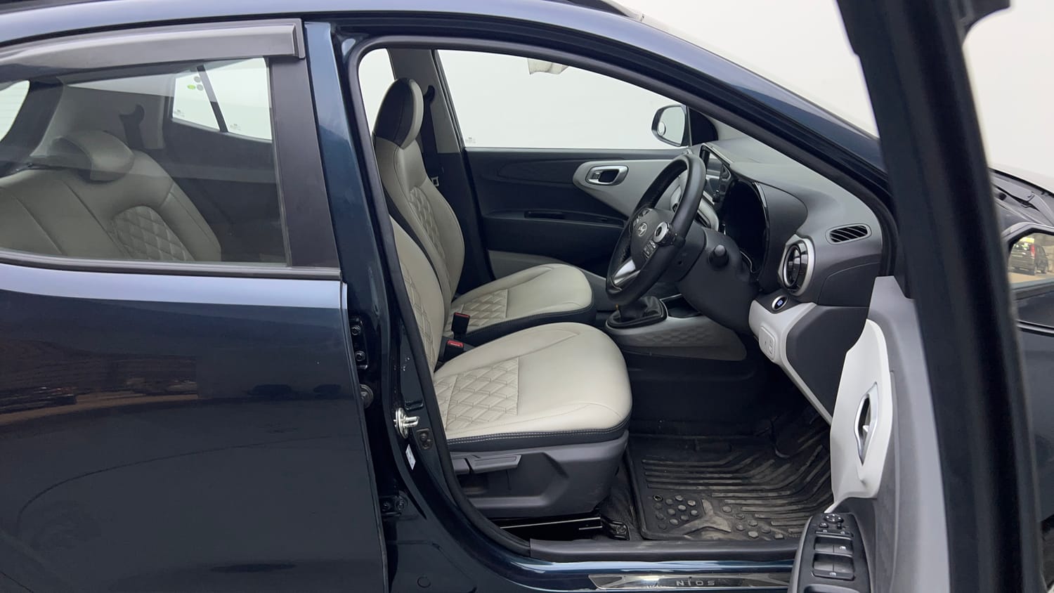 Used 2025 Hyundai Grand i10 Nios Sportz (O) 1.2 Kappa VTVT Petrol Manual interior RIGHT SIDE FRONT DOOR CABIN VIEW