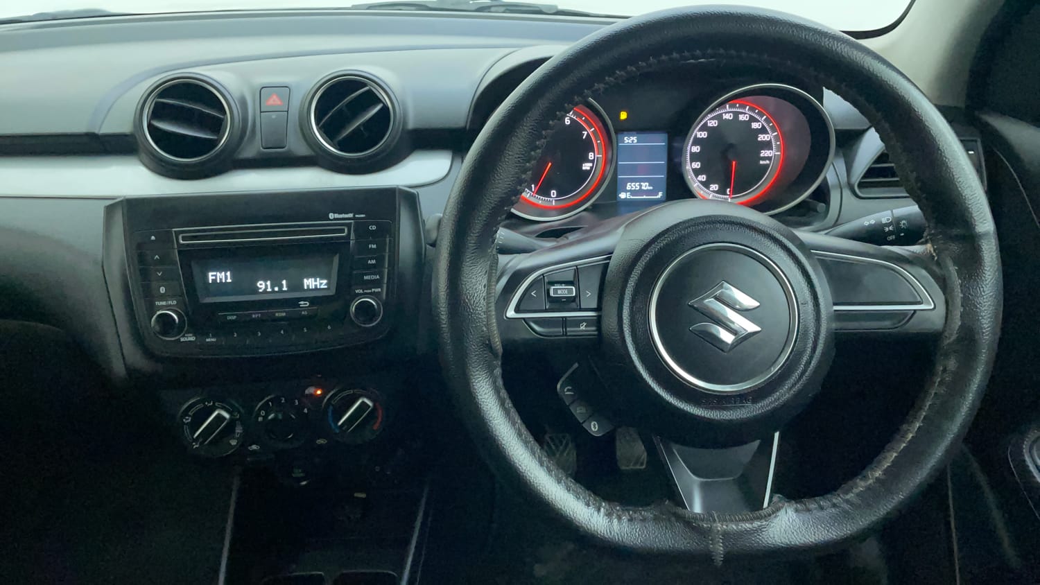Used 2018 Maruti Suzuki Swift VXi Petrol Manual interior STEERING VIEW