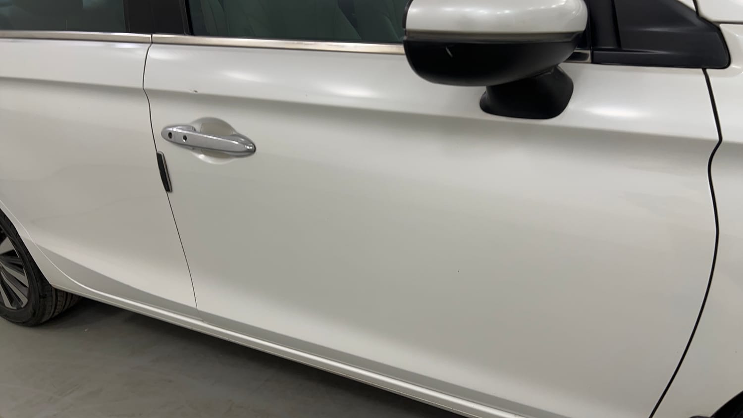 Used 2023 Honda City ZX Petrol MT Petrol Manual dents MINOR SCRATCH