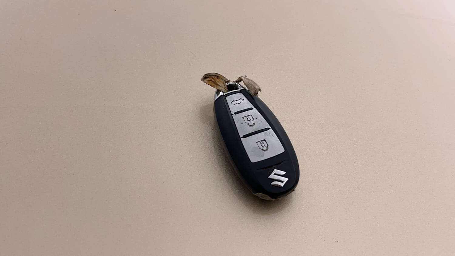 Used 2016 Maruti Suzuki Ciaz ZXi  AT Petrol Automatic extra CAR KEY VIEW