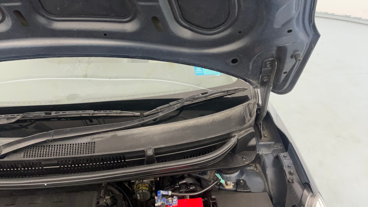 Used 2022 Hyundai Grand i10 Nios Asta 1.2 Kappa VTVT Petrol Manual engine ENGINE LEFT SIDE HINGE & APRON VIEW