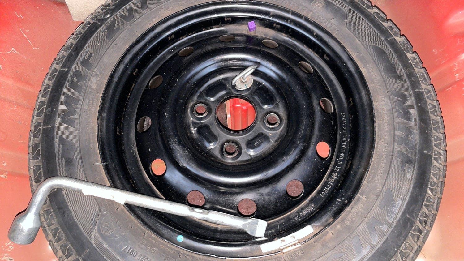 Used 2013 Maruti Suzuki A-Star Vxi Petrol Manual tyres SPARE TYRE VIEW