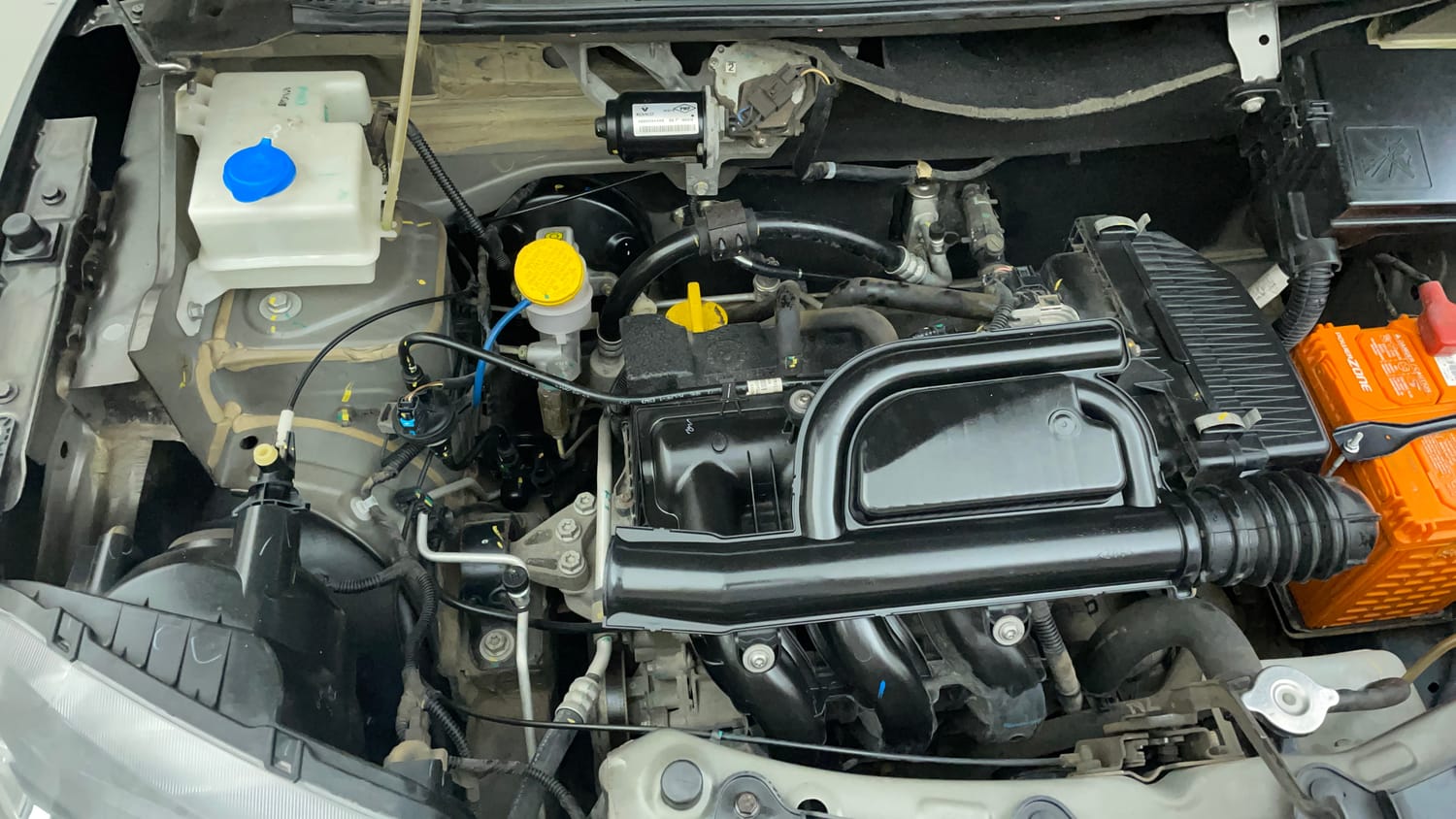 Used 2018 Renault Kwid RXT Petrol Manual engine ENGINE RIGHT SIDE VIEW