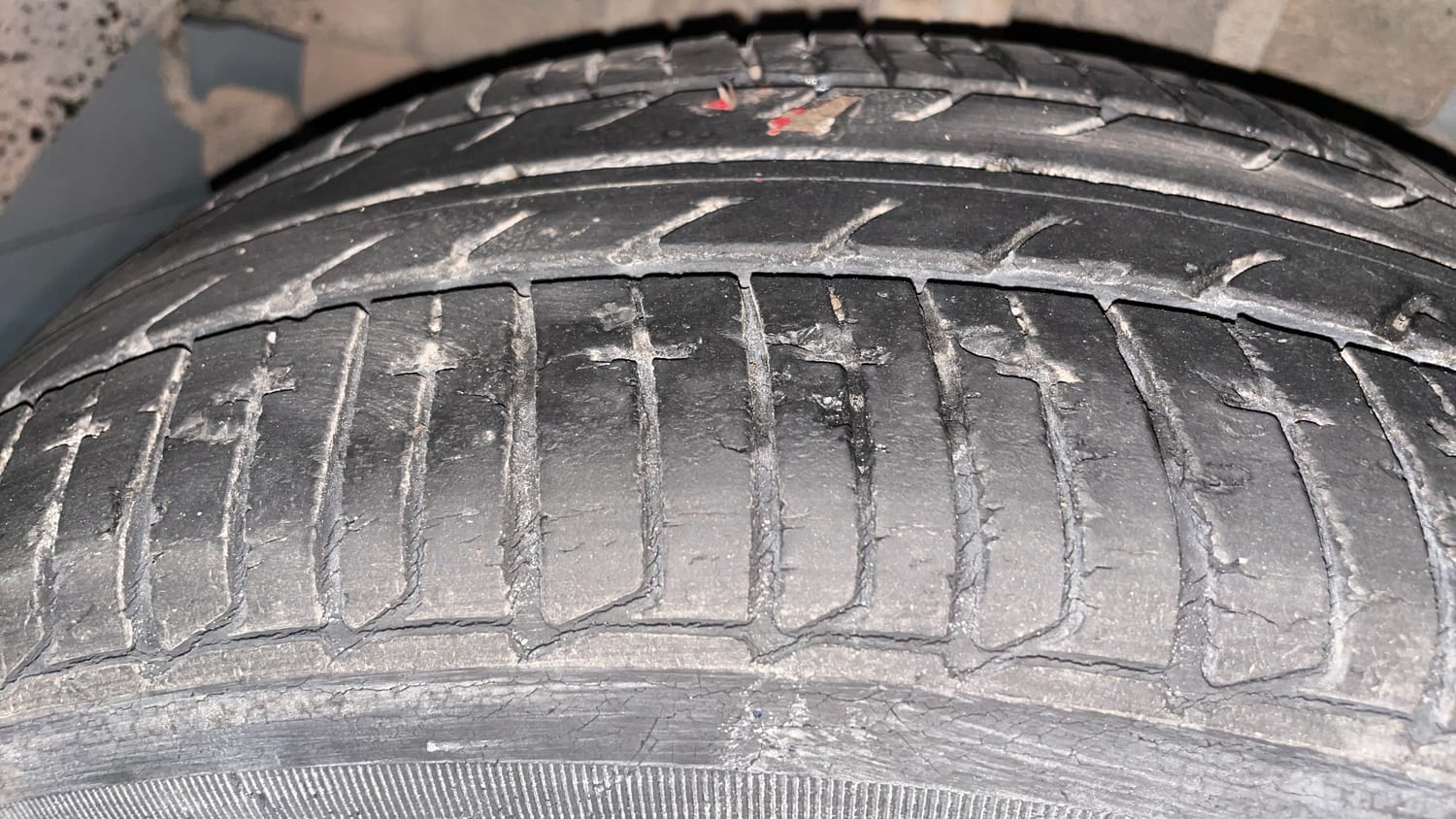Used 2020 Tata Tigor XZ Plus Petrol Manual tyres RIGHT REAR TYRE TREAD VIEW