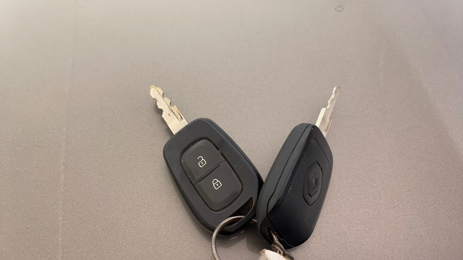 Used 2016 Renault Kwid RXT Petrol Manual extra CAR KEY VIEW