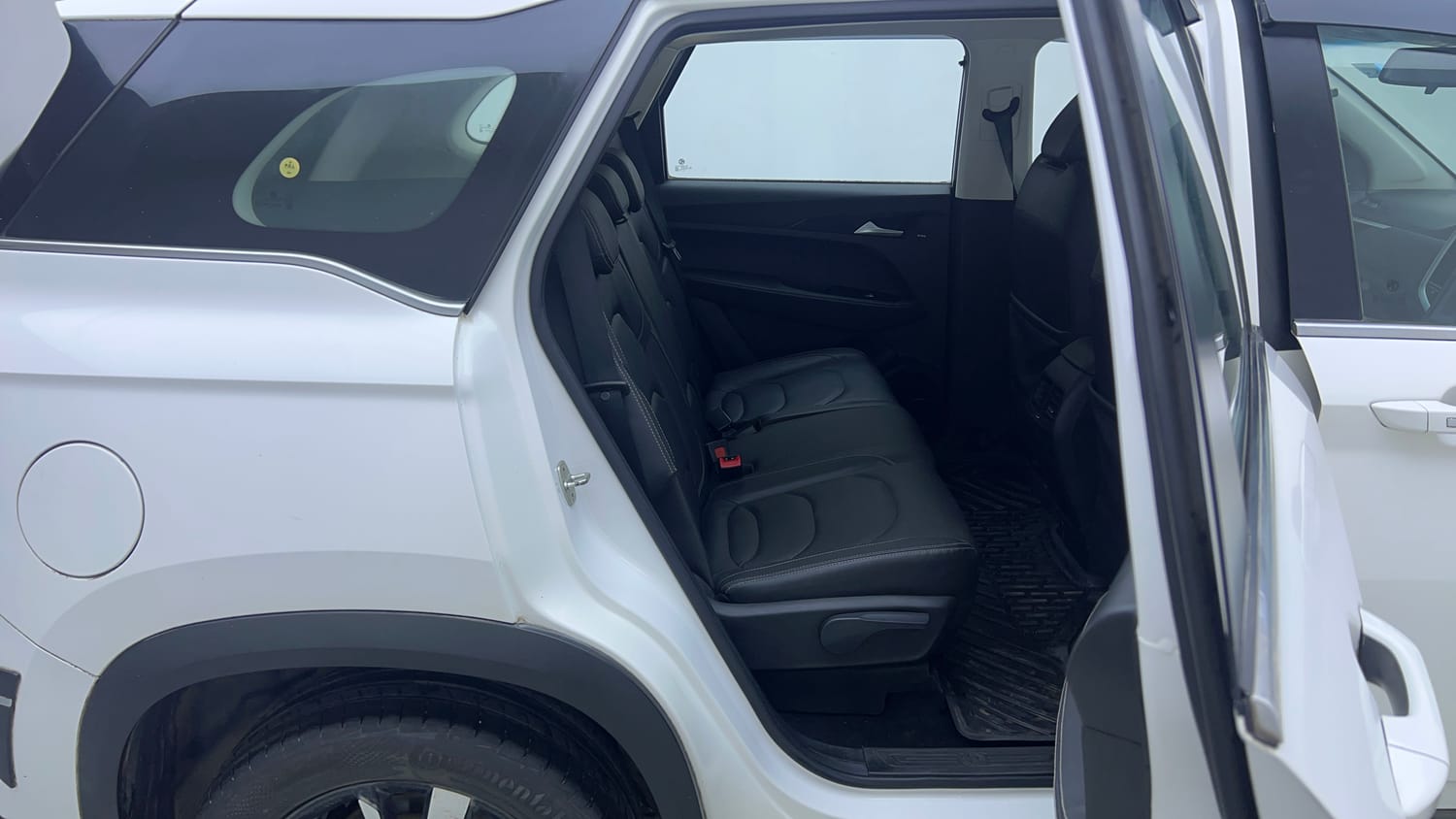 Used 2019 MG Motors Hector Sharp Hybrid 1.5 Petrol Hybrid Manual interior RIGHT SIDE REAR DOOR CABIN VIEW