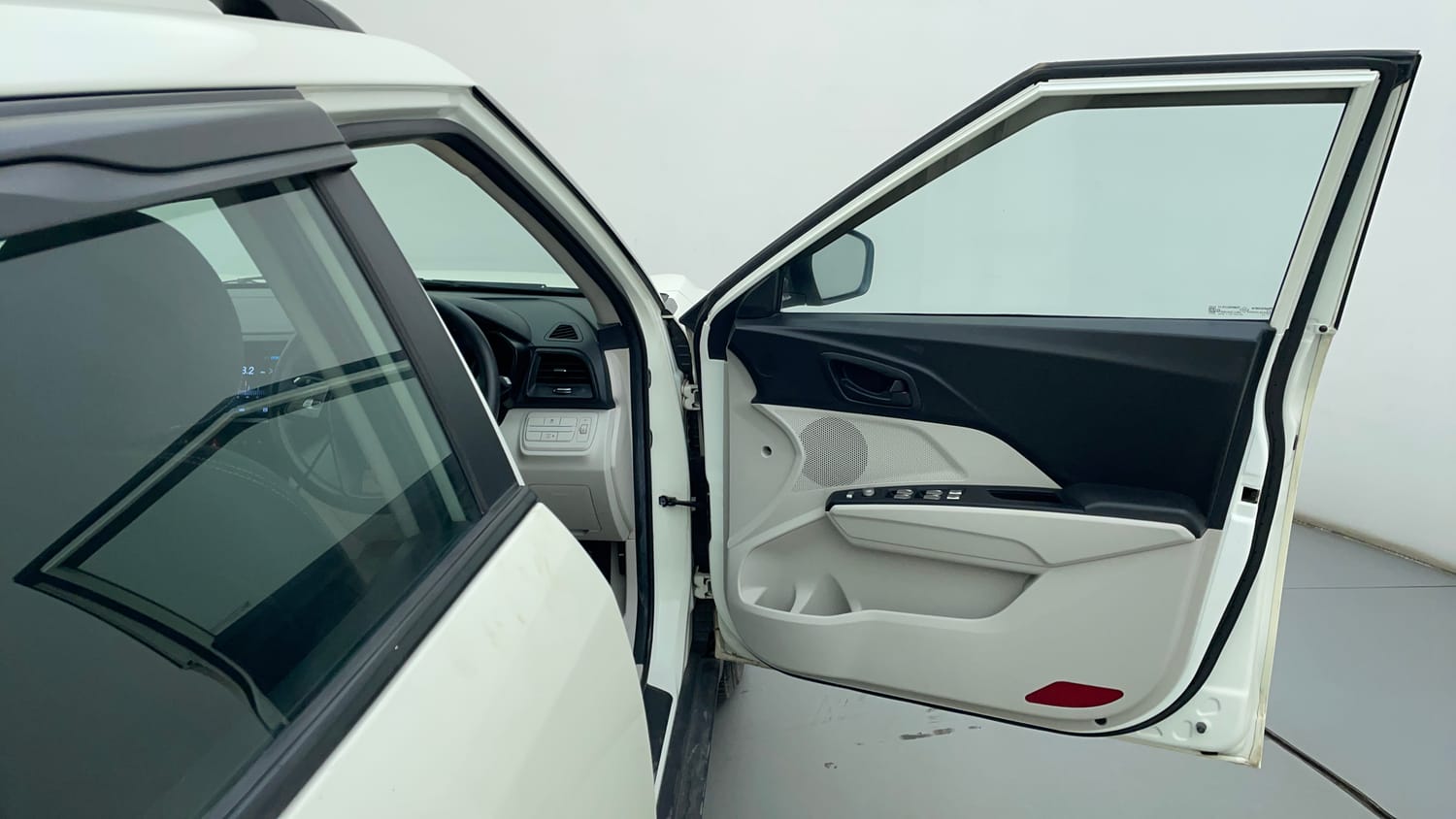 Used 2023 Mahindra XUV 300 W6 1.2 Petrol AMT Petrol Automatic interior RIGHT FRONT DOOR OPEN VIEW