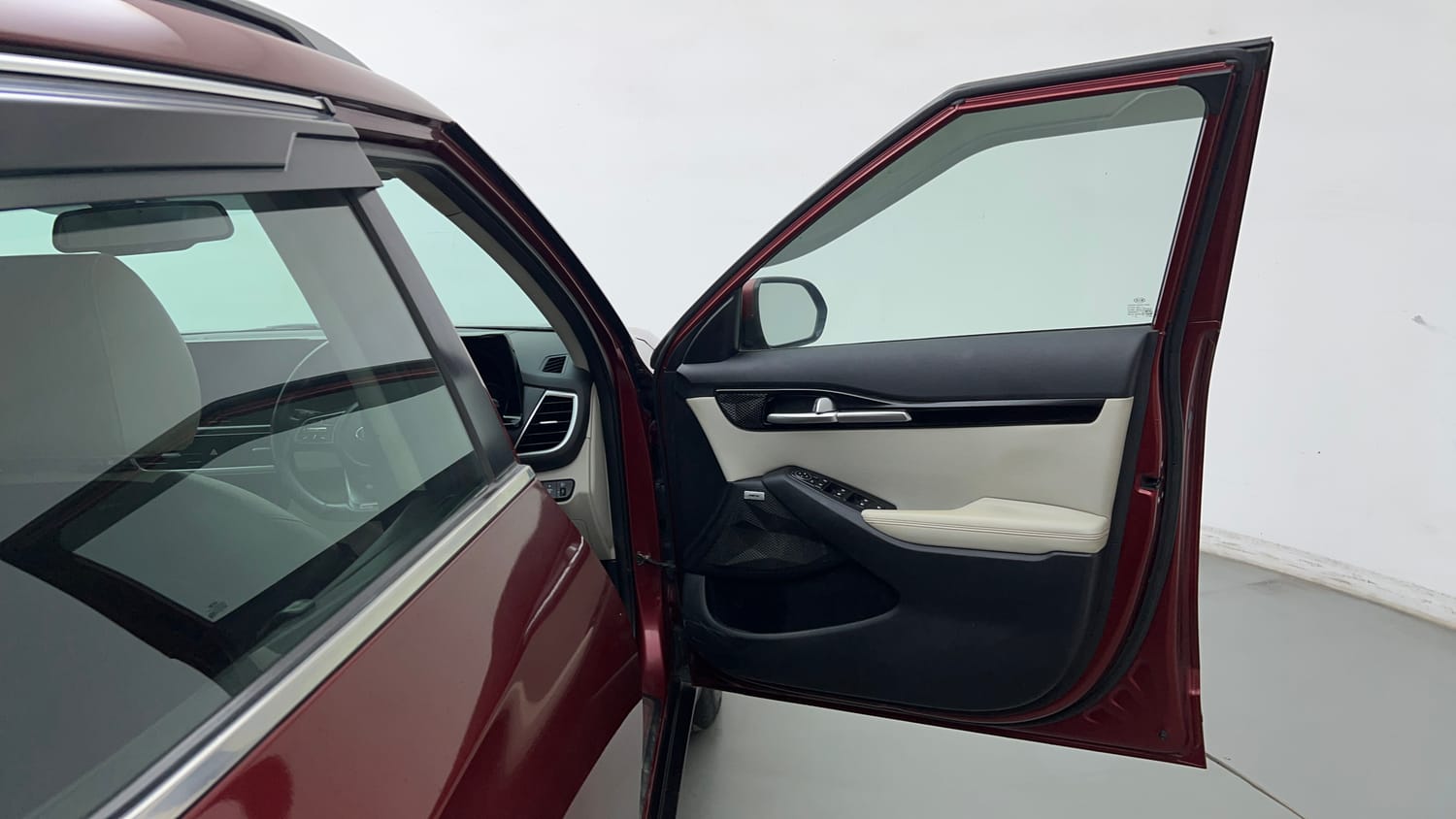 Used 2019 Kia Seltos GTX Plus 1.4 Petrol Manual interior RIGHT FRONT DOOR OPEN VIEW