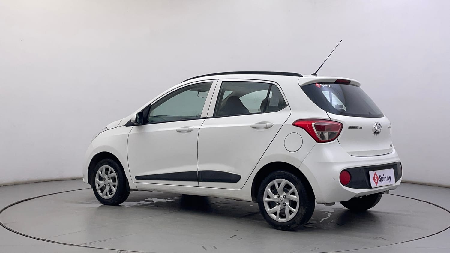 Used 2018 Hyundai Grand i10 Sportz (O) 1.2 Kappa VTVT Petrol Manual exterior LEFT REAR CORNER VIEW