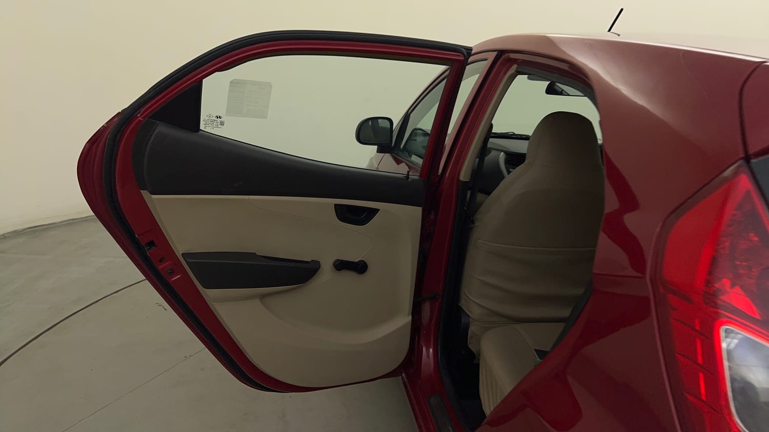 Used 2015 Hyundai Eon Magna + Petrol Manual interior LEFT REAR DOOR OPEN VIEW