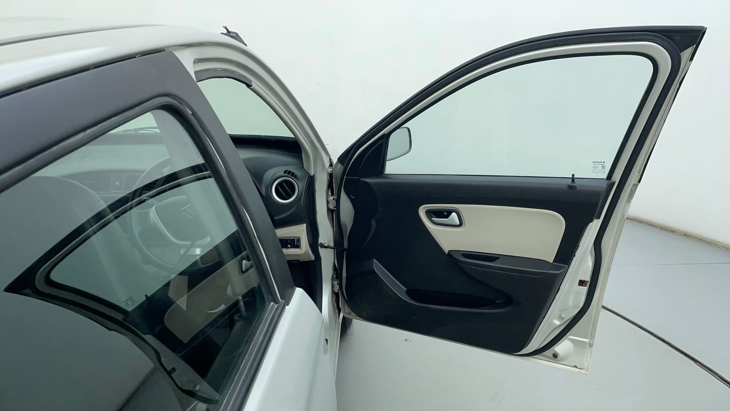 Used 2019 Maruti Suzuki Alto 800 LXi Petrol Manual interior RIGHT FRONT DOOR OPEN VIEW