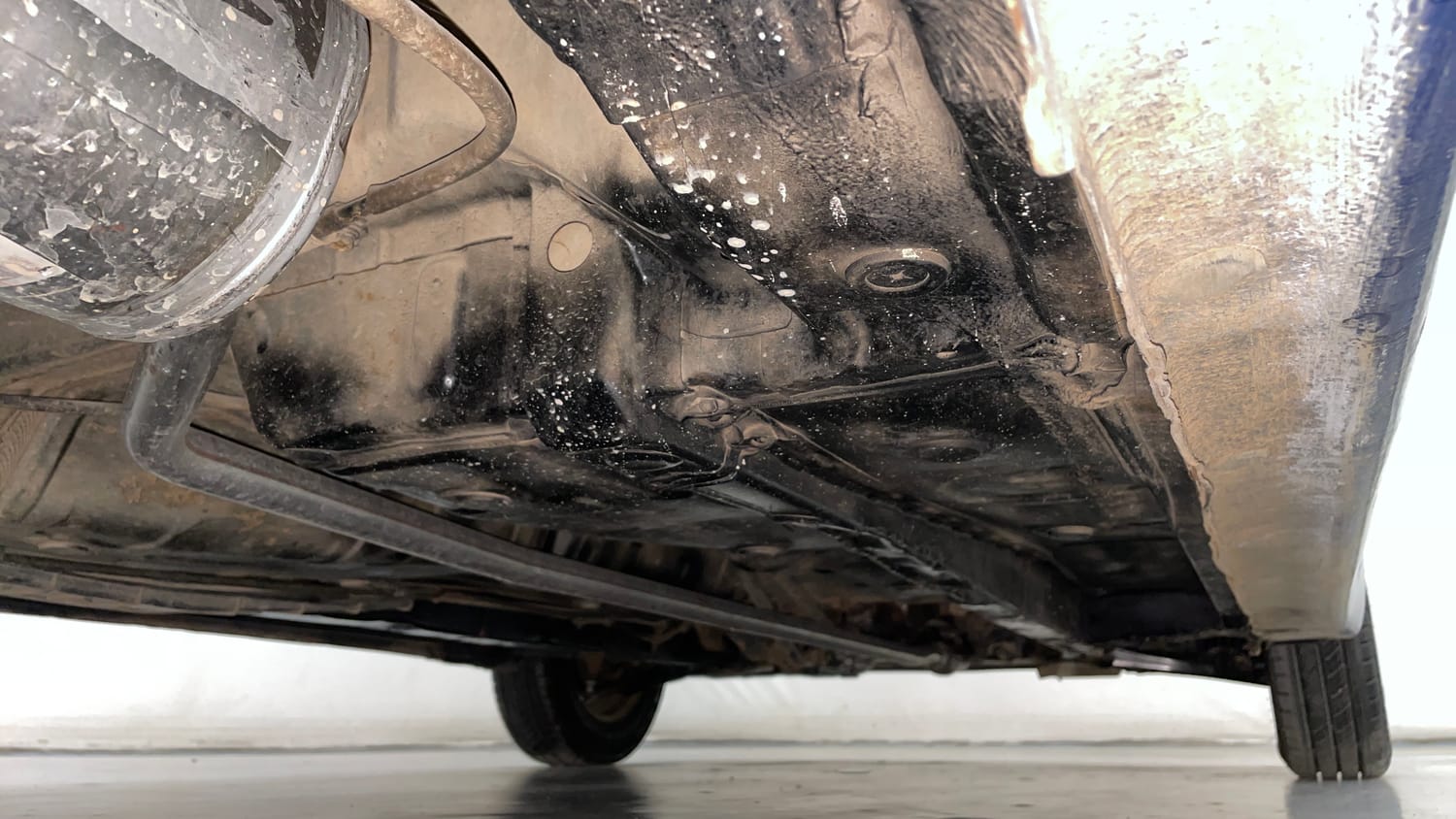Used 2012 Hyundai Eon Era Petrol Manual extra REAR RIGHT UNDERBODY VIEW