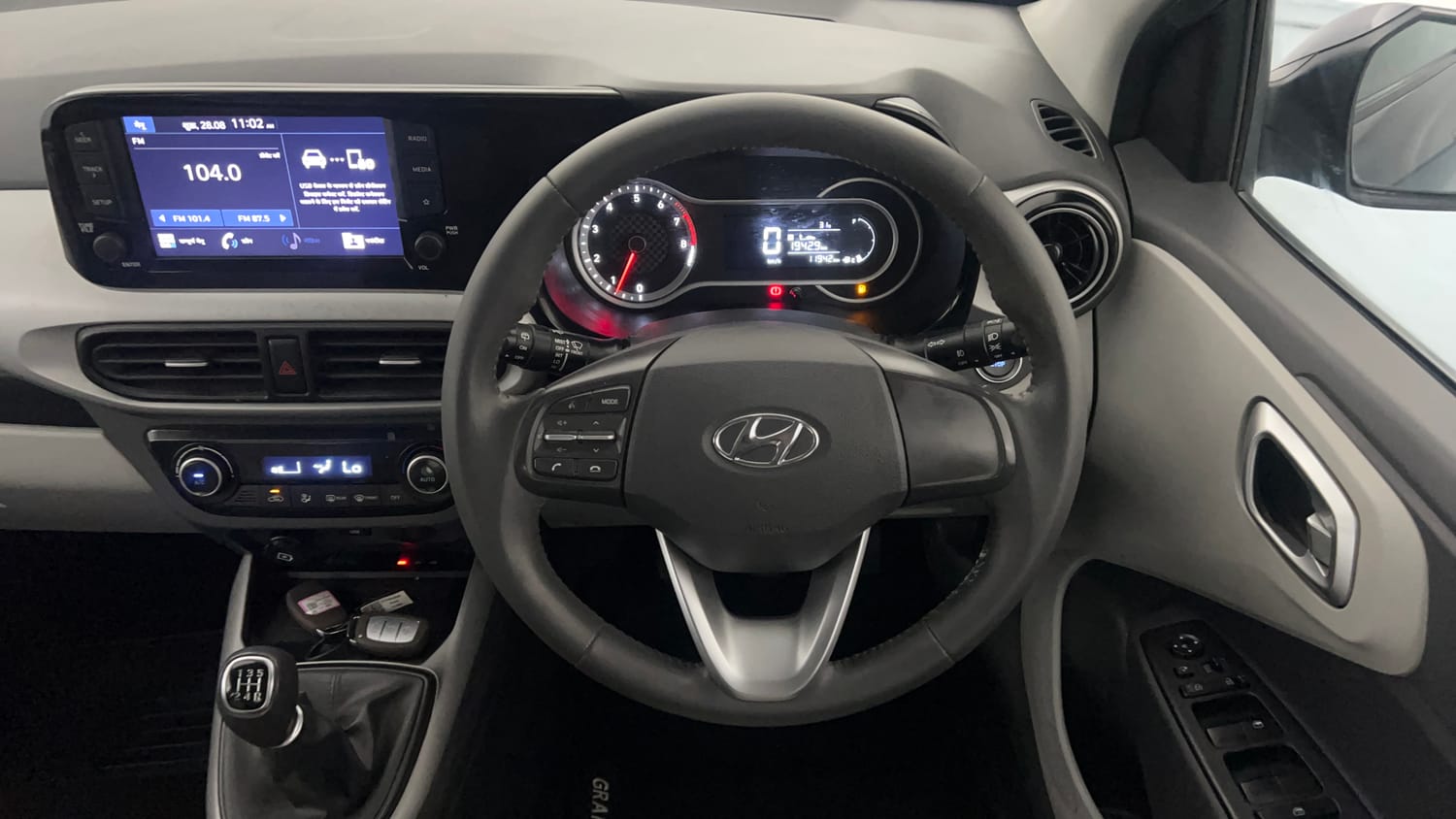 Used 2022 Hyundai Grand i10 Nios Asta 1.2 Kappa VTVT Petrol Manual interior STEERING VIEW