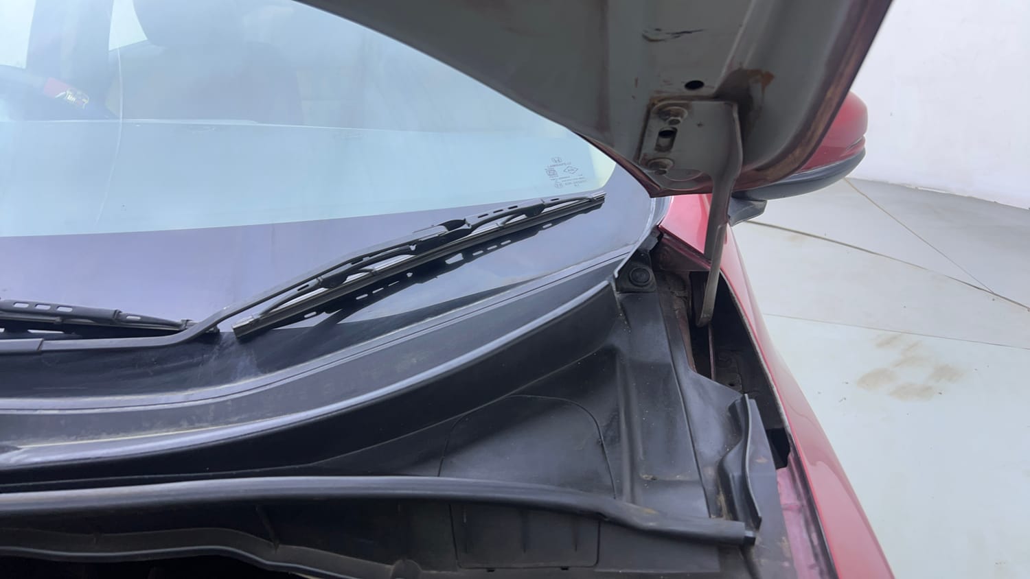 Used 2019 Honda City ZX CVT Petrol Petrol Automatic engine ENGINE LEFT SIDE HINGE & APRON VIEW