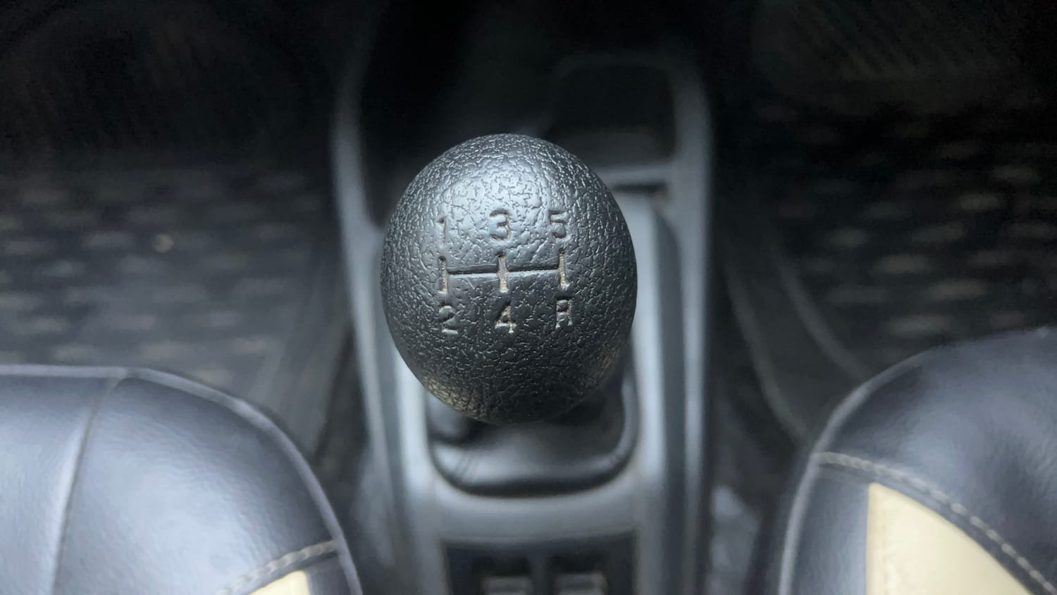 Used 2018 Maruti Suzuki Alto 800 LXi Petrol Manual interior GEAR  KNOB VIEW