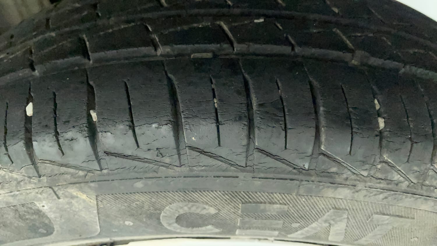 Used 2019 Maruti Suzuki Alto 800 LXi Petrol Manual tyres LEFT REAR TYRE TREAD VIEW