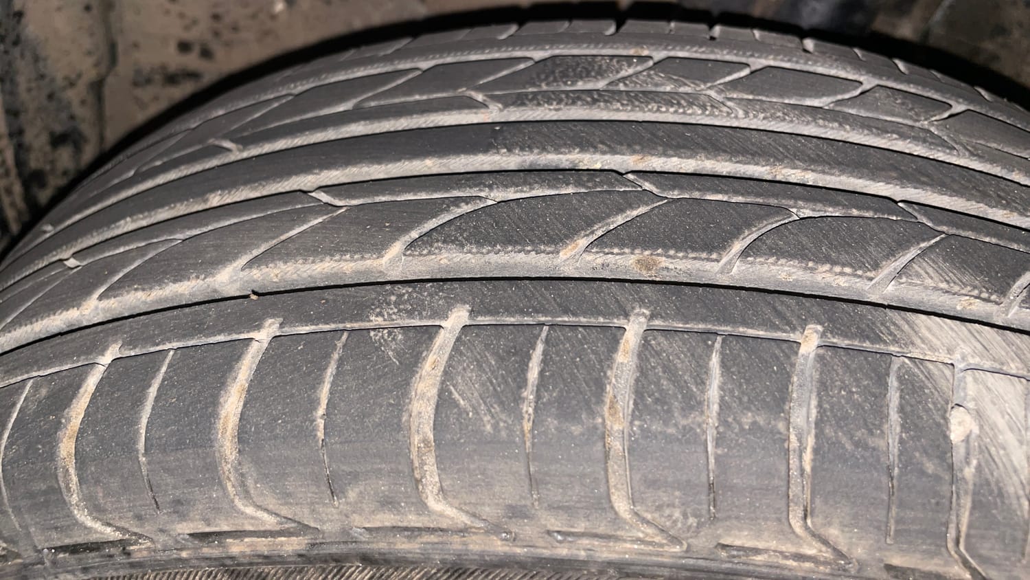 Used 2012 Honda City 1.5 S MT Petrol Manual tyres LEFT FRONT TYRE TREAD VIEW