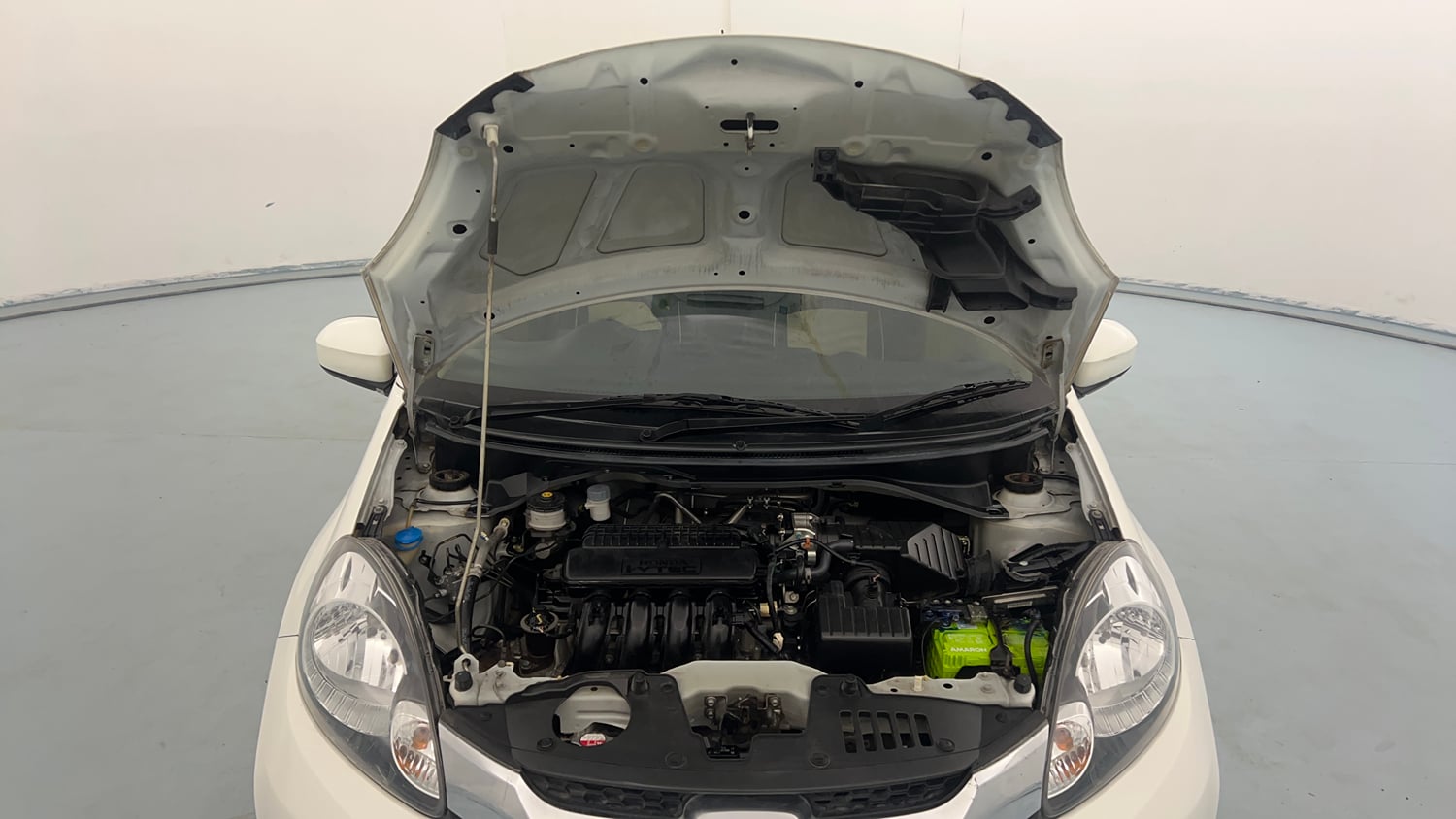 Used 2015 Honda Mobilio S Petrol Petrol Manual engine ENGINE & BONNET OPEN FRONT VIEW