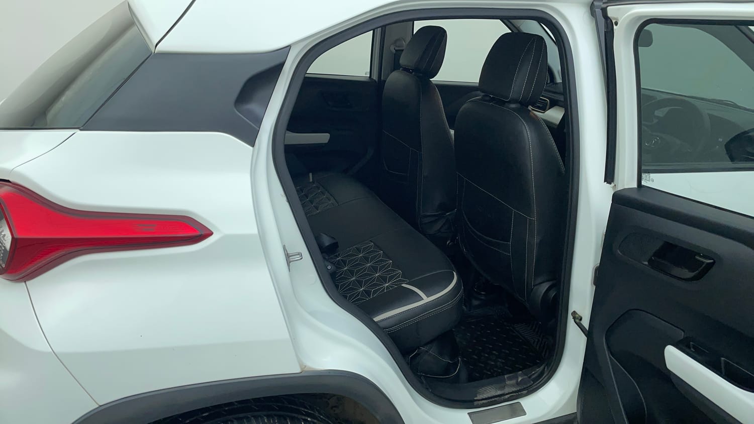 Used 2022 Tata Punch Accomplished MT Petrol Manual interior RIGHT SIDE REAR DOOR CABIN VIEW