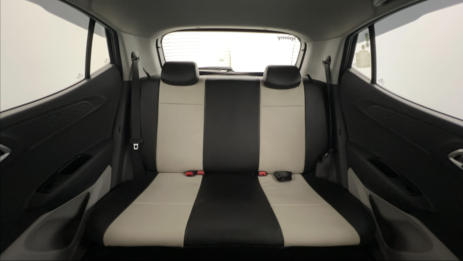 Used 2022 Hyundai Grand i10 Nios Asta 1.2 Kappa VTVT Petrol Manual interior REAR SEAT CONDITION VIEW