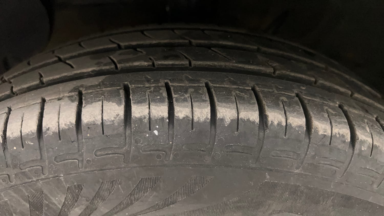 Used 2023 Hyundai Grand i10 Nios Magna 1.2 Kappa VTVT Petrol Manual tyres LEFT FRONT TYRE TREAD VIEW