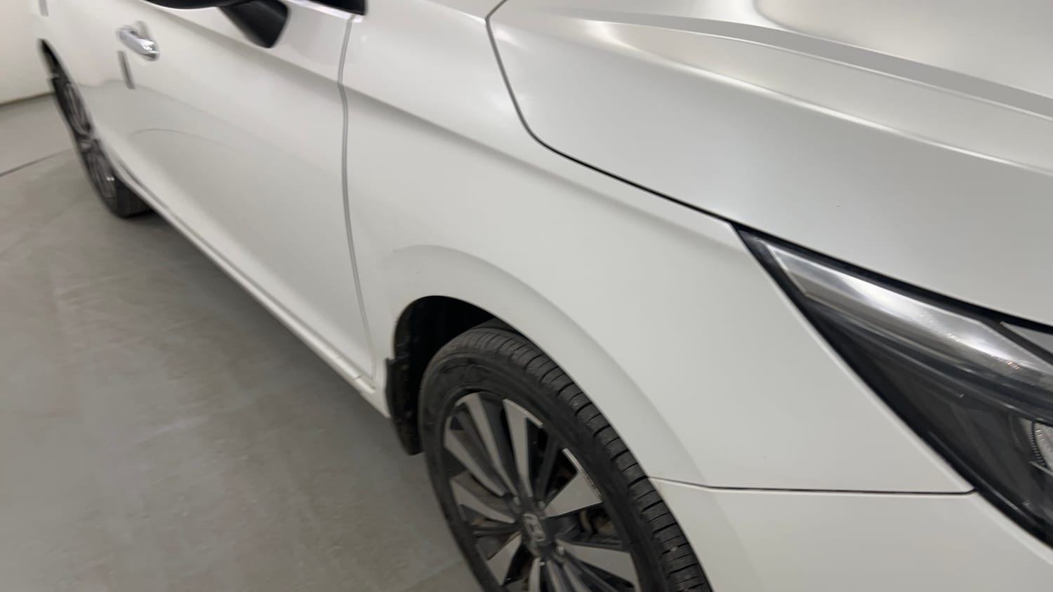Used 2023 Honda City ZX Petrol MT Petrol Manual dents MINOR SCRATCH