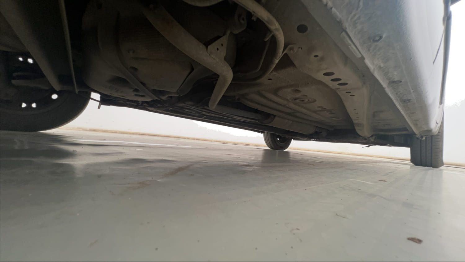 Used 2019 Maruti Suzuki Wagon R VXi 1.2 AMT Petrol Automatic extra REAR RIGHT UNDERBODY VIEW