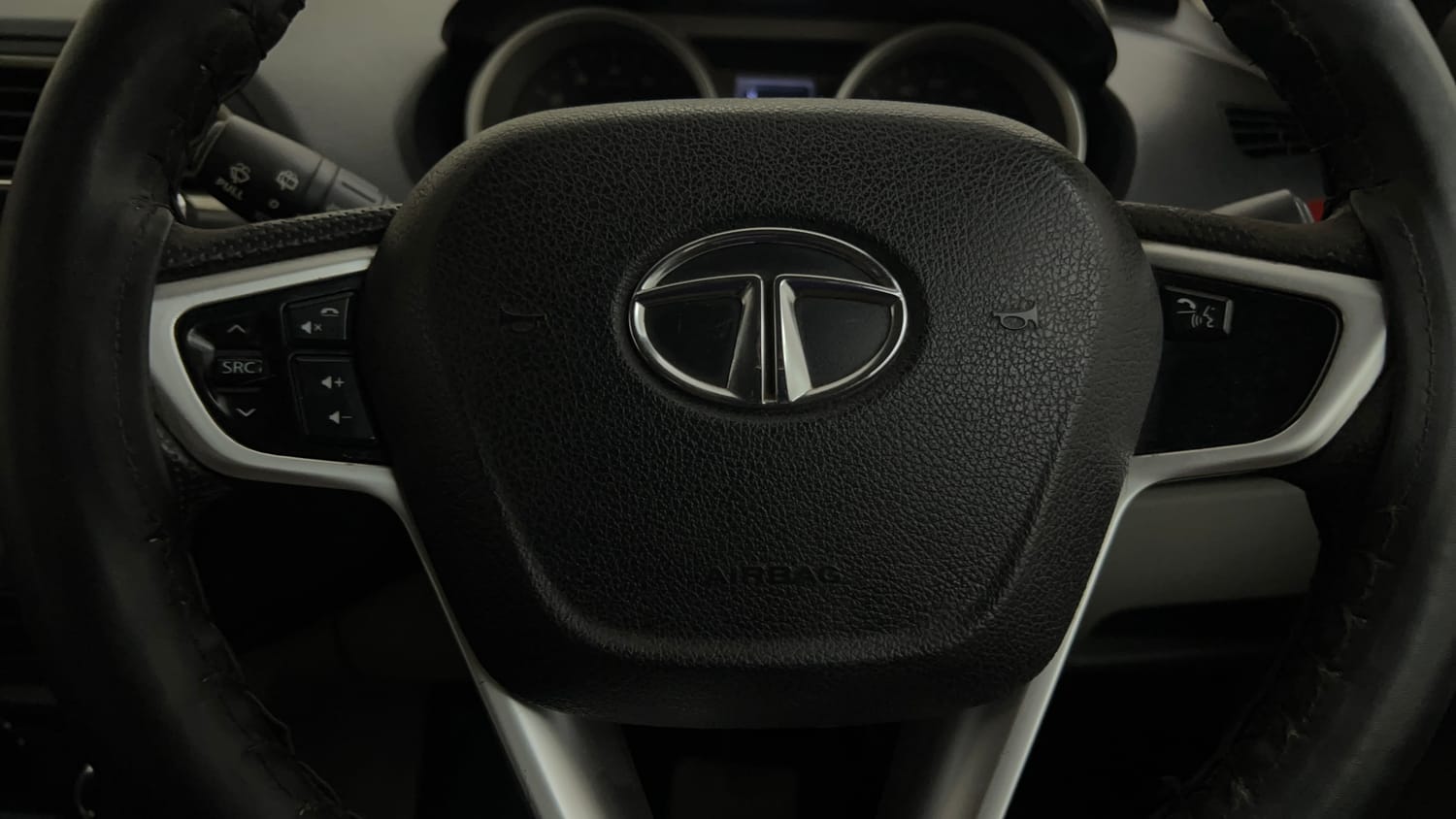 Used 2018 Tata Tiago Revotron XZA Petrol Automatic top_features Airbags