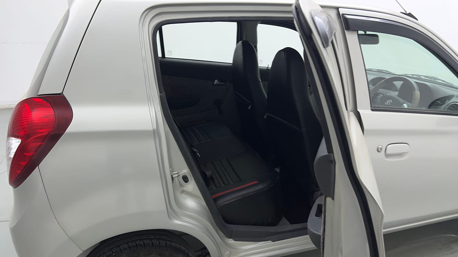 Used 2019 Maruti Suzuki Alto 800 LXi Petrol Manual interior RIGHT SIDE REAR DOOR CABIN VIEW