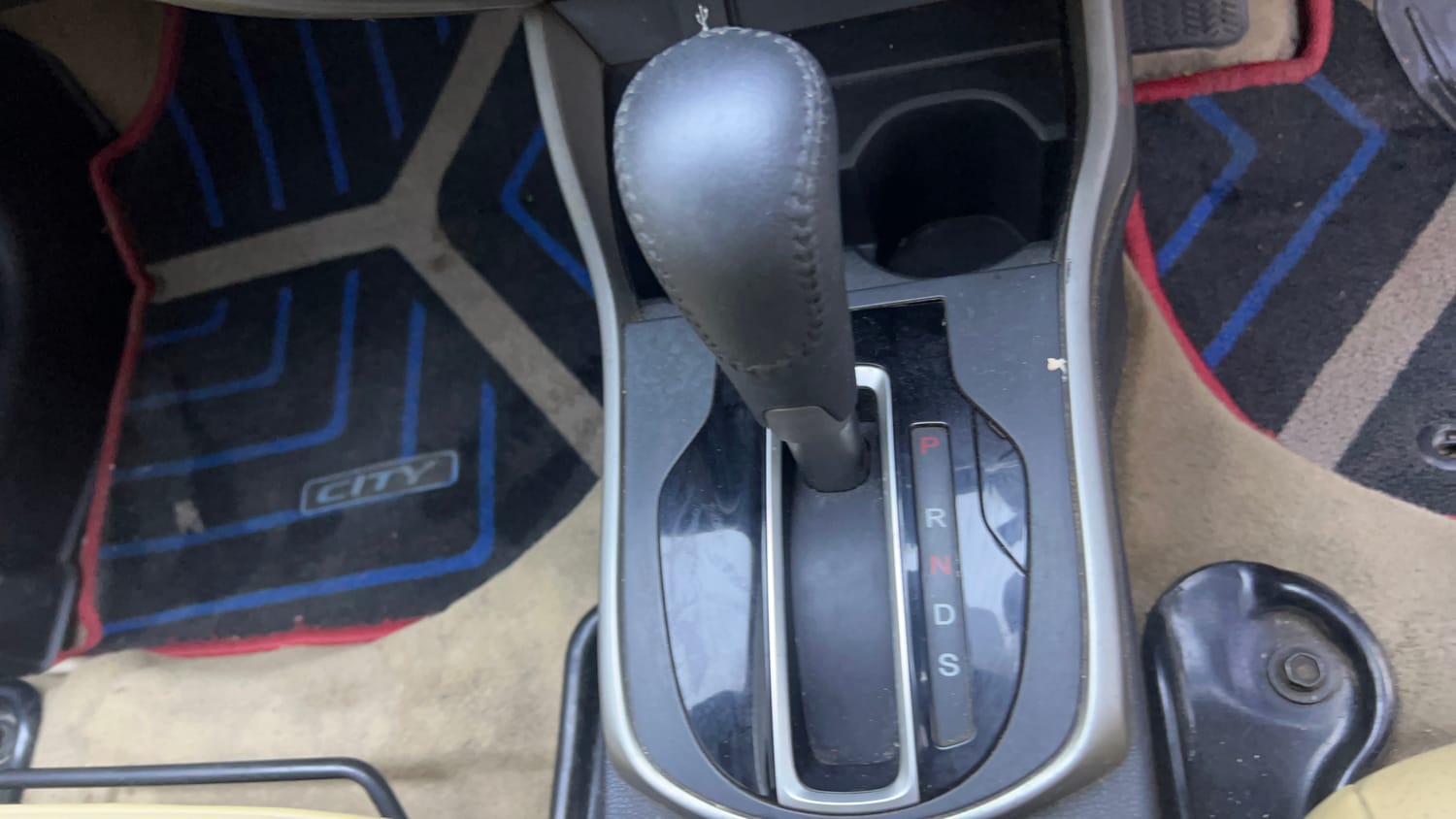 Used 2019 Honda City ZX CVT Petrol Petrol Automatic interior GEAR  KNOB VIEW