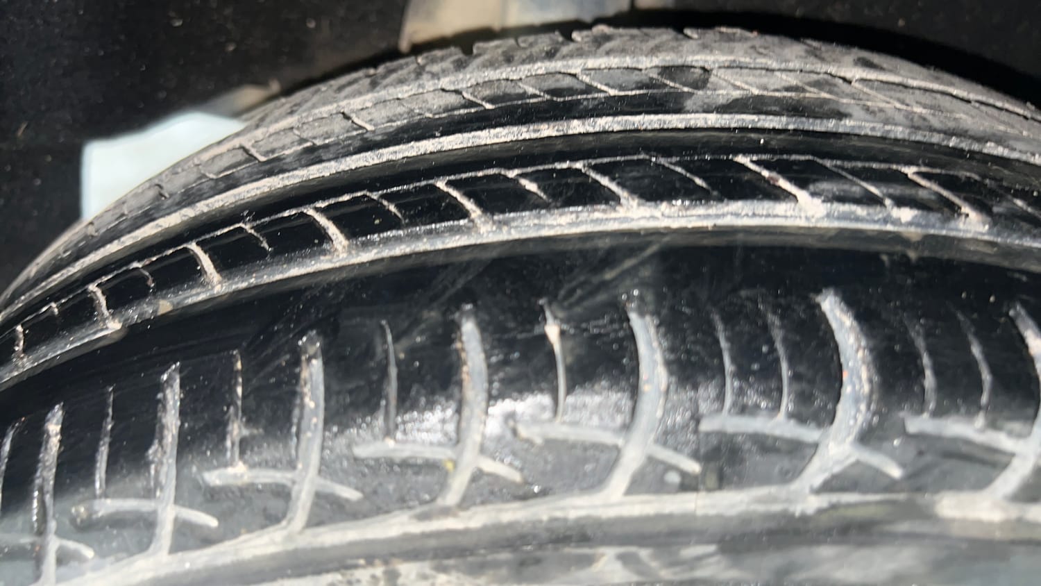 Used 2019 Maruti Suzuki Baleno Delta Automatic Petrol Automatic tyres RIGHT REAR TYRE TREAD VIEW