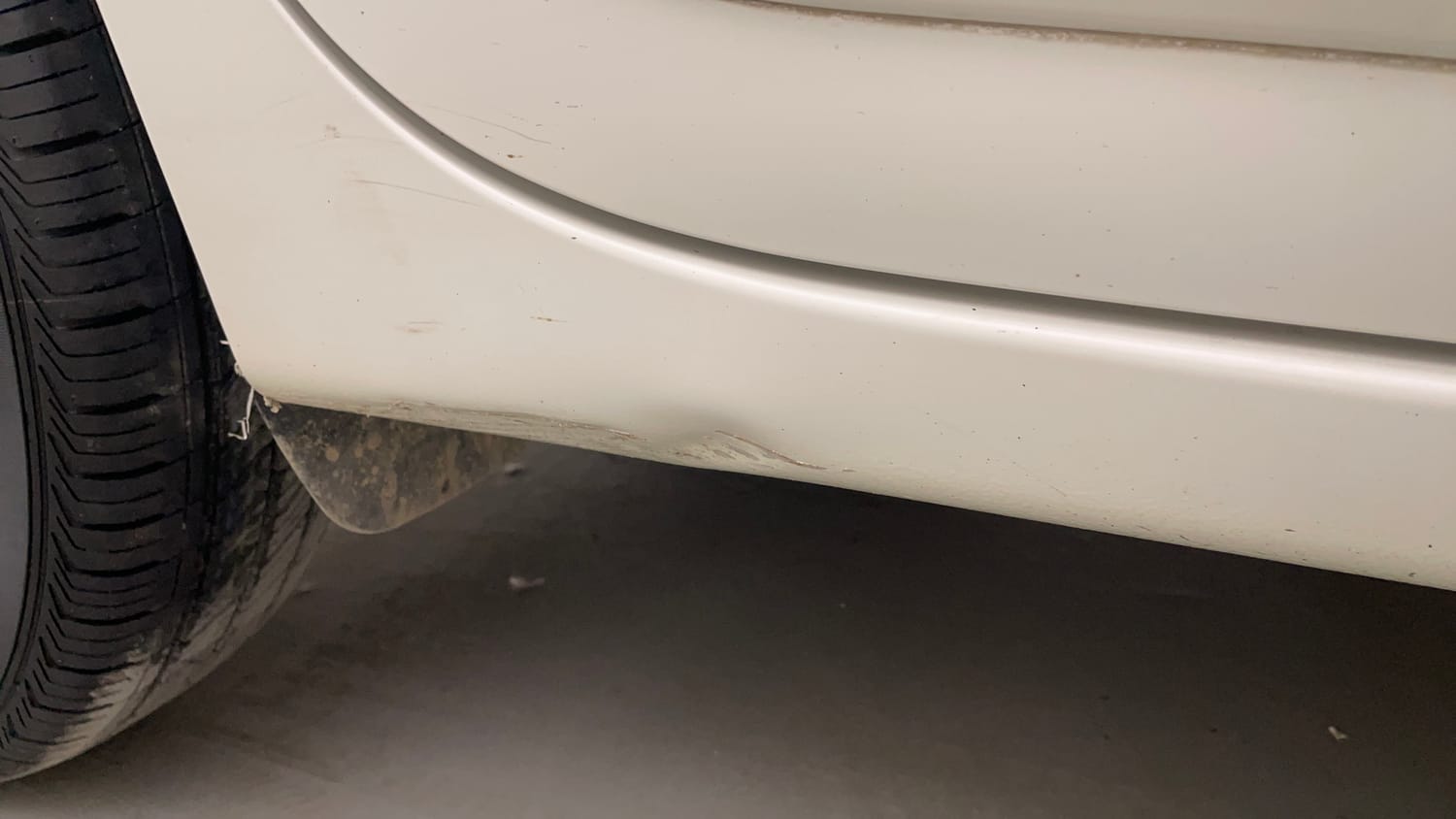 Used 2018 Maruti Suzuki Swift VXi Petrol Manual dents MINOR SCRATCH